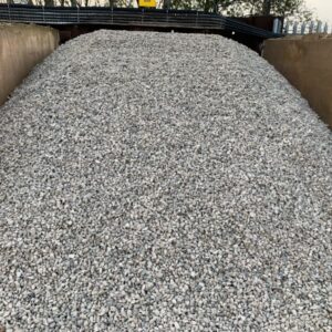 Black and White 20mm Limestone Chippings